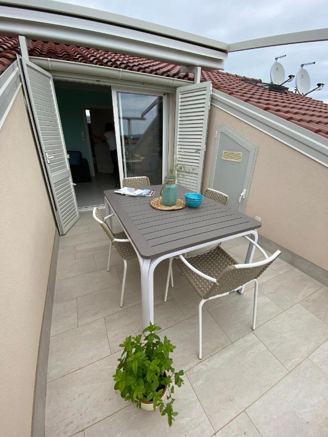 Apartment Vital Nerezine Exterior foto